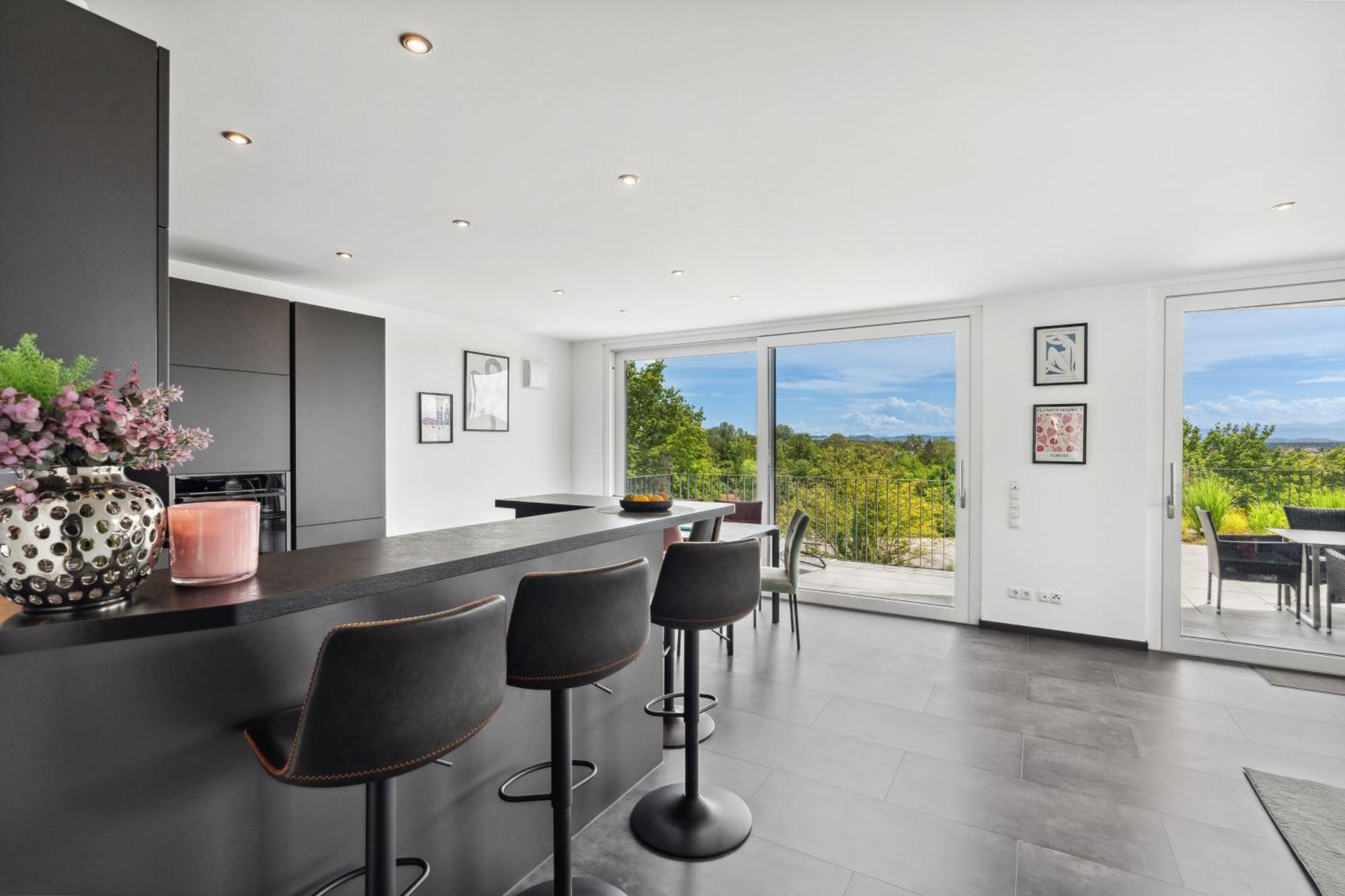 Anytime - Penthouse Mit Terrasse Und Bergsicht Apartment Friedrichshafen Exterior photo